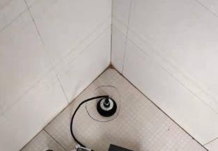 荥经卫生间漏水维修之 loft 夹层储藏室毗邻暗管渗水哪家好，推荐诚匠小爱修缮